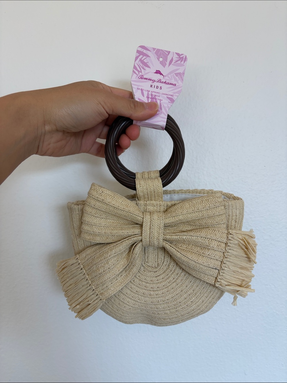 Tommy Bahama Beige Straw Bow Wristlet with Dark Brown Ring Handle